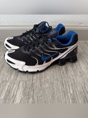 Nike Men’s Black White Blue Shox Running Sneakers